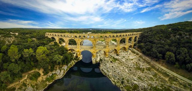 Akwedukt rzymski Pont du Gard w południowej Francji