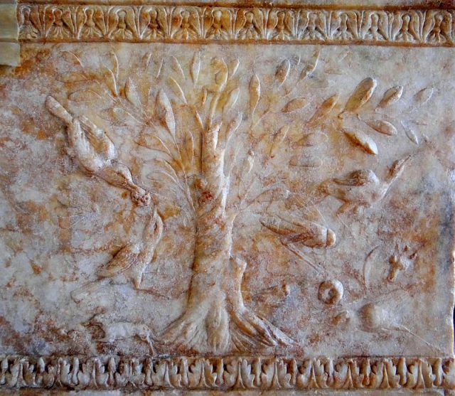 Relief na sarkofagu w Peruzji. Zima r 41 -40 pne była długa i ciężka. Oktawian praktycznie zagłodził miasto na śmierć