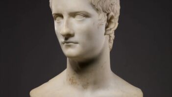 Caligula in arena
