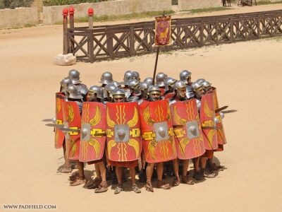Okrągła lub kwadratowa formacja legionów rzymskich