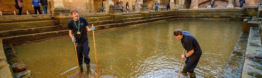 Odpompowano 250 tys. litrów wody w rzymskich termach w Bath