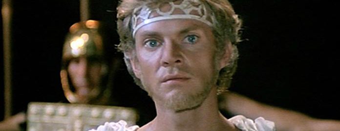 Malcolm McDowell jako Kaligula (film "Kaligula" z 1979 roku)