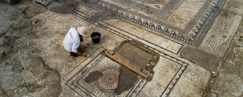 Unclear fate of Roman mosaic from Uzes