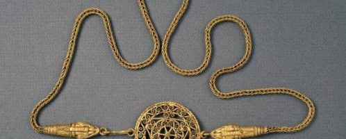 A beautiful Roman necklace