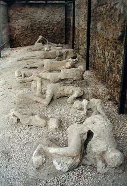 Gypseous casts of Pompeian victims