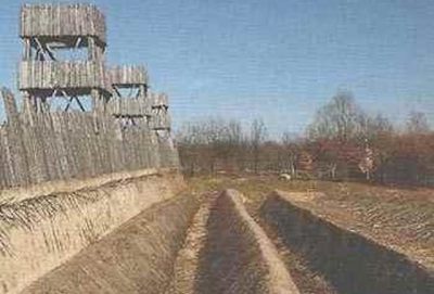 Zrekonstruowana część fortyfikacji w Alezji