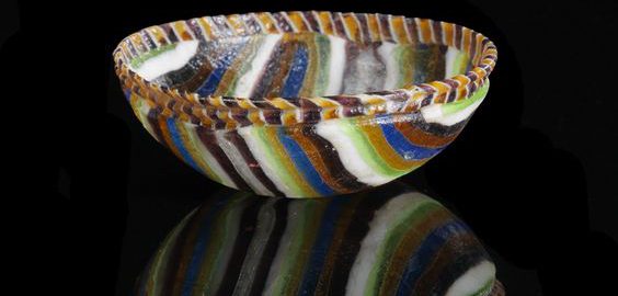 Roman plate bowl with colored stripes