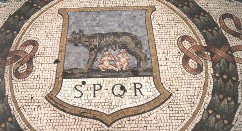 Typowa mozaika rzymska przedstawiająca wilczycę, karmiącą Romulusa i Remusa
