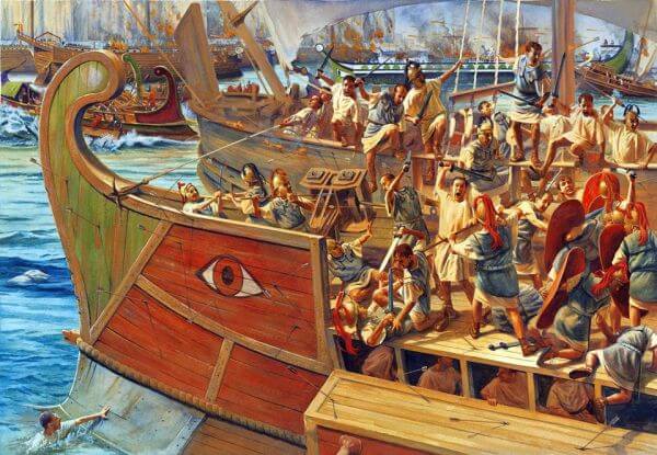 Tego samego dnia, kiedy miała miejsce bitwa pod Filippi flota optymatów zaatakowała i zniszczyła flotę triumwirów transportującą niezbędne zapasy i posiłki