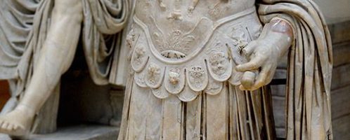 Statue showing armored emperor Titus Flavius