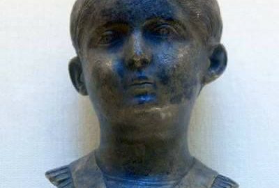 Rzymski odważnik w kształcie głowy chłopca