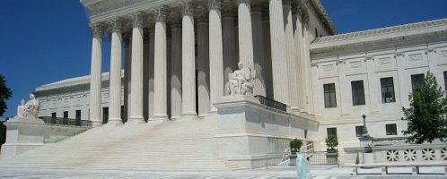 United States Supreme Court headquarters. Similarities to the Roman style can be seen with the naked eye.