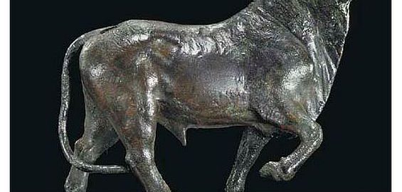 Roman sculpture of a bull