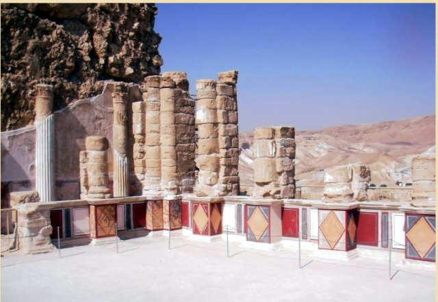 Malowidła ścienne pozostałości kolumn w Palacu Północnym