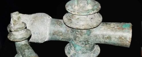 Roman faucet for draining water