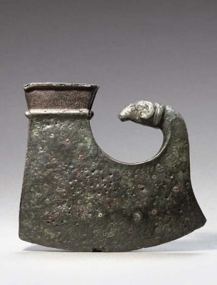 Zachowany topór z rózgi liktorskiej