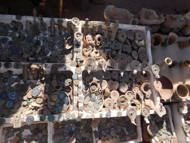 Discovered items in Petra