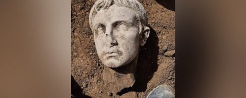 Discovered 2,000-year-old head of Emperor Augustus