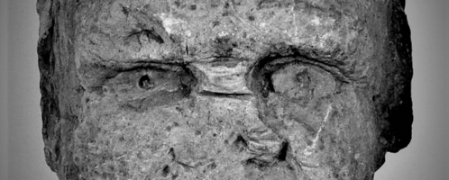 Antyczna wyrzeźbiona głowa odnaleziona w Perth