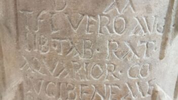 Roman cursive