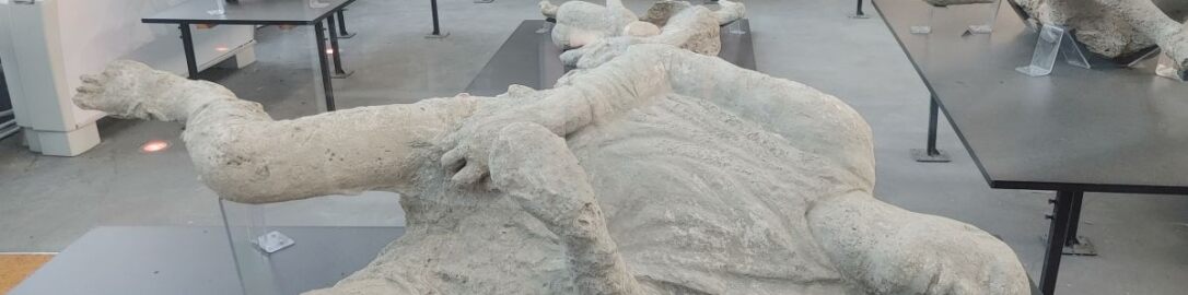 Plaster casts of Pompeian bodies