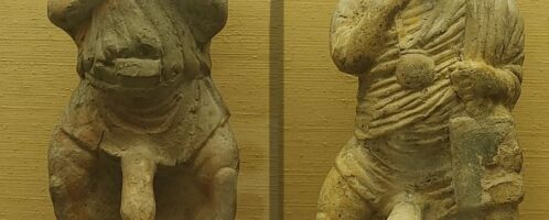 Rzymskie gliniane figurki ukazujące mężczyzn z dużymi fallusami