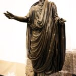 Roman in a toga, in the position of an orator