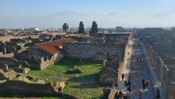 Richly decorated small house was discovered in Pompeii