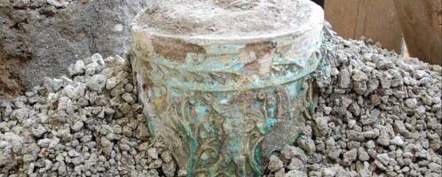 Vase discovered in Pompeii