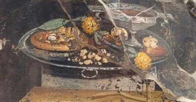 Płaski chleb na rzymskim fresku